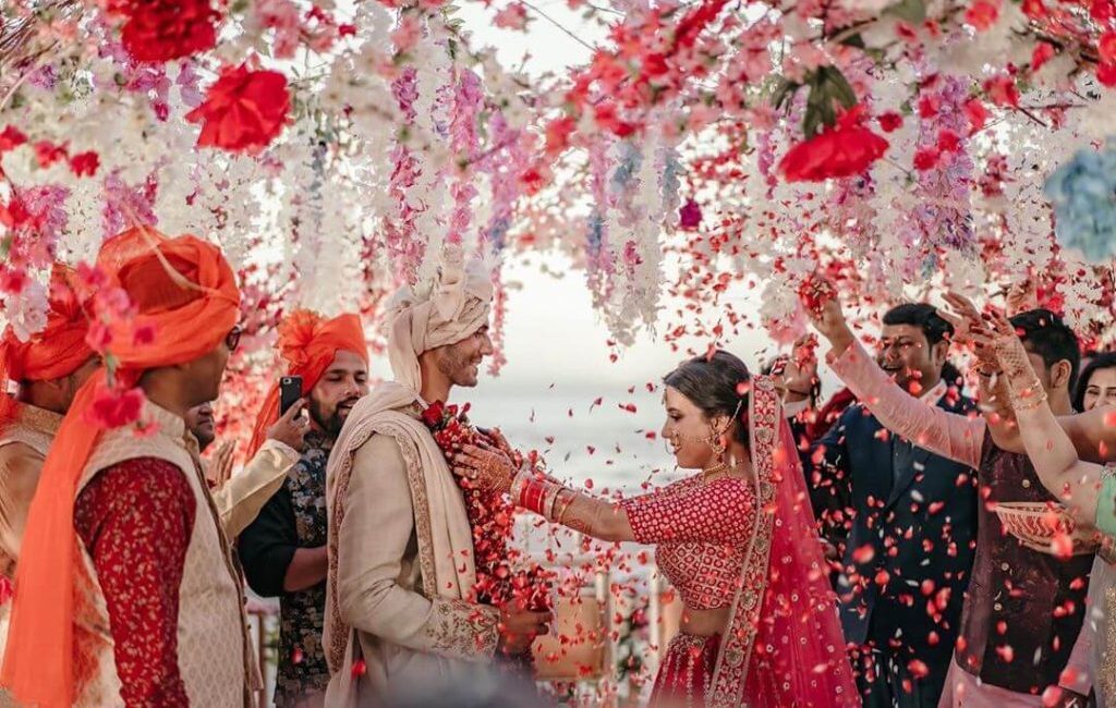 varmala exchange ideas 1024x683 1 e1755323166976